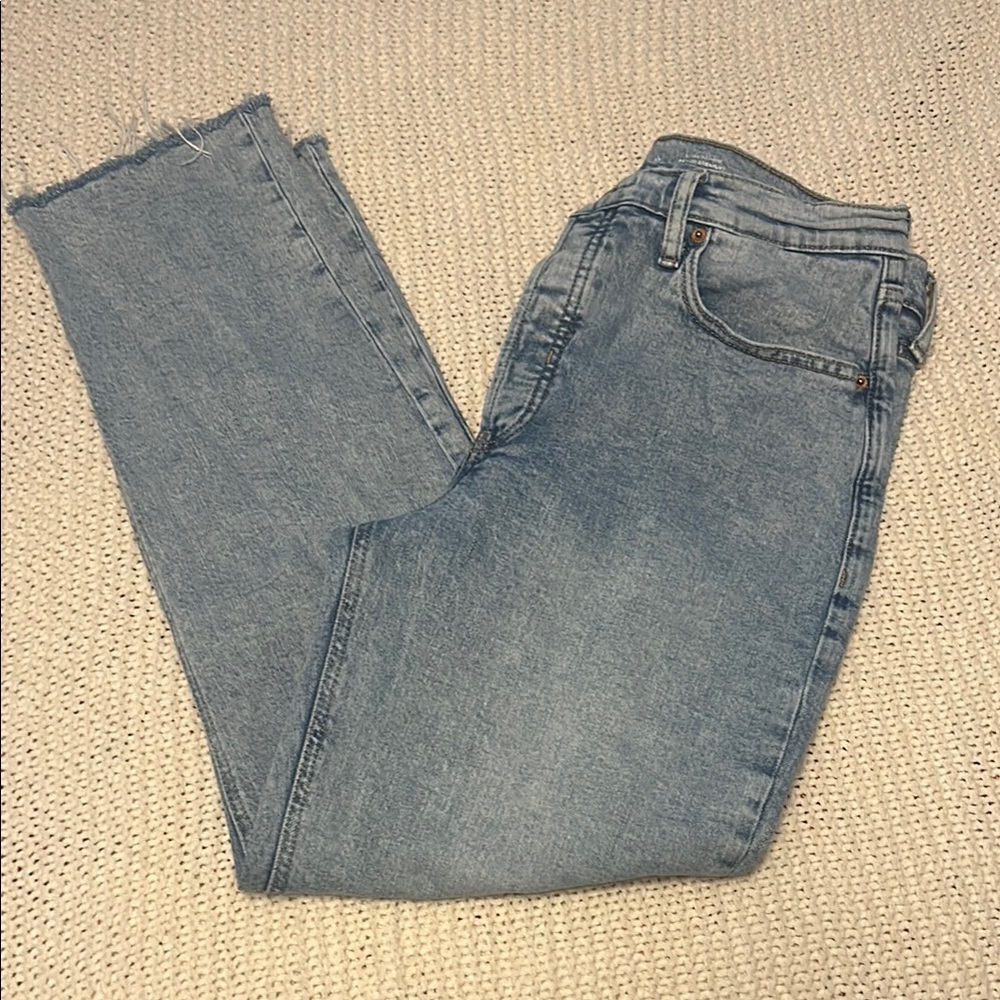 Old Navy Extra High Rise Sky-Hi Straight Jeans Women’s Size 12